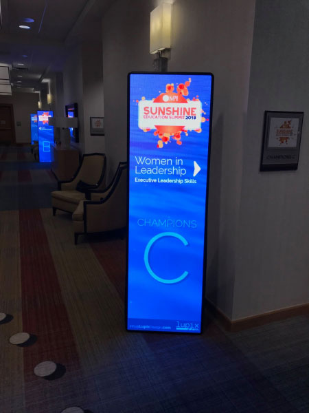 LED Poster Display Screen Helps Retail Stores Upgrade